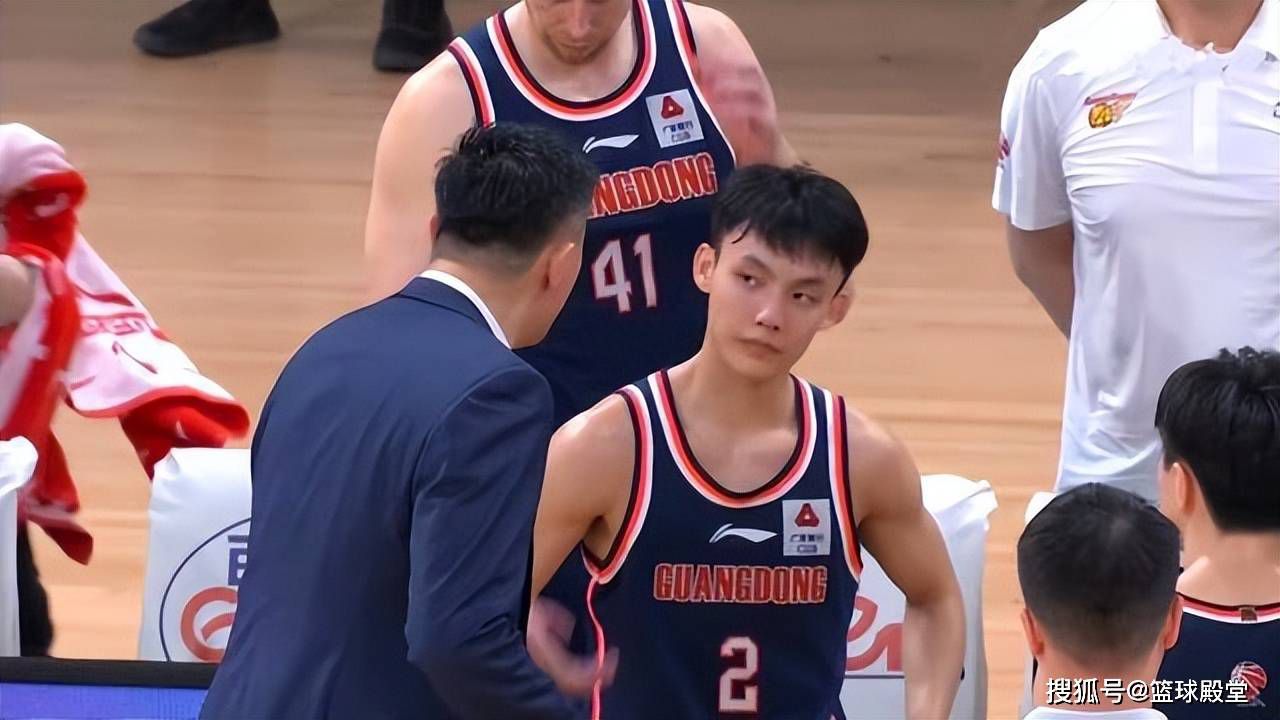 ”据悉，前两集导演 安东尼·福奎阿目前正在和威尔·史密斯拍摄《解放黑奴》，目前也在商讨再度担任《伸冤人3》的导演